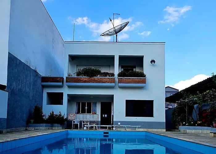 Suites Em Rua Principal De Socorro-Sp