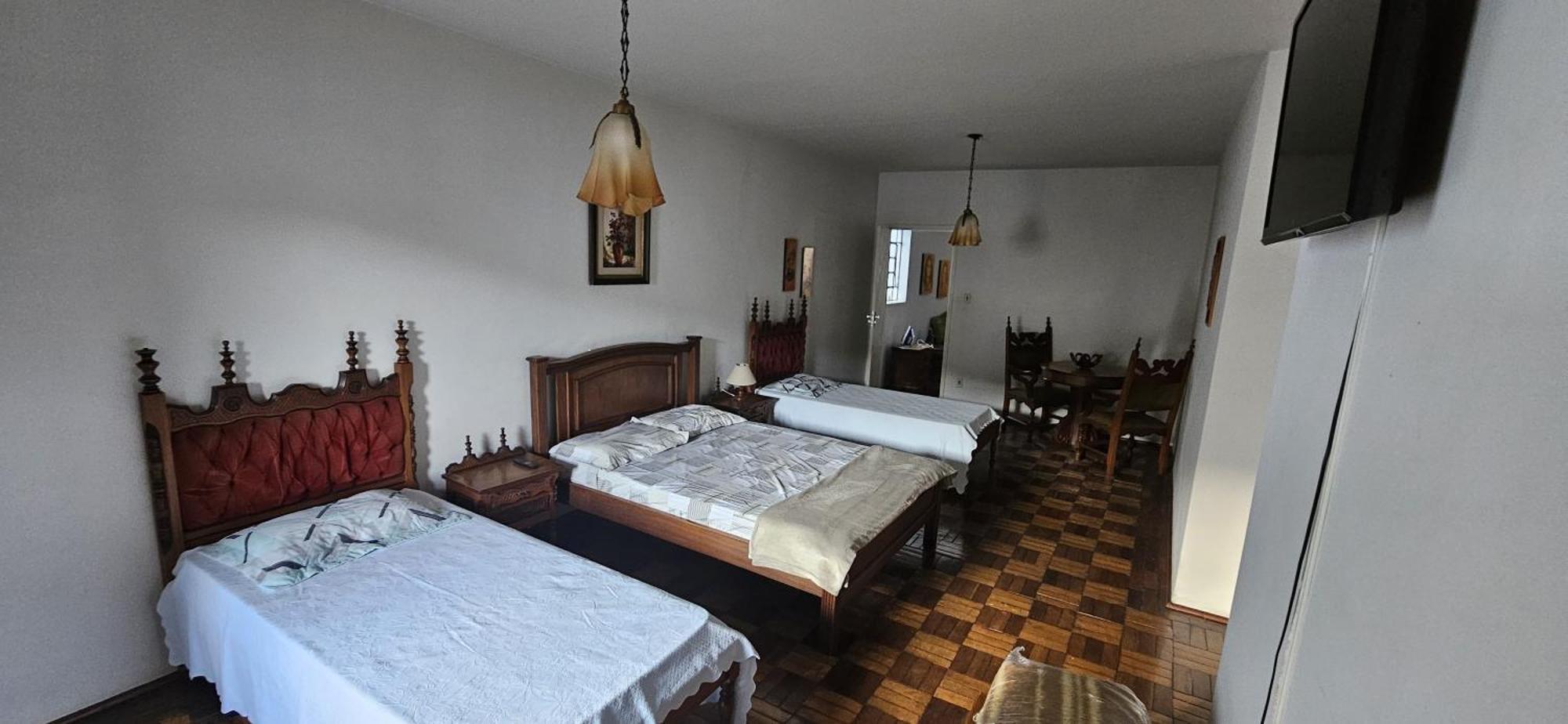 Em Rua Principal De Socorro-sp Homestay