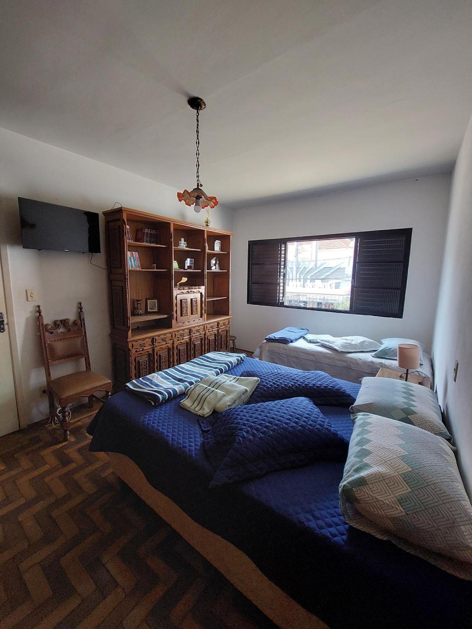 Homestay Em Rua Principal De Socorro-sp *