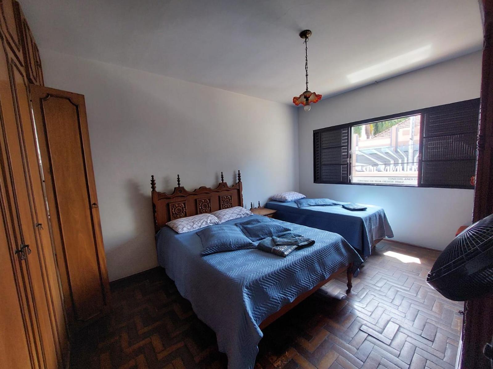 Homestay Em Rua Principal De Socorro-sp *